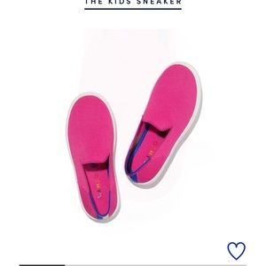 Kids Pink Rothy’s sneakers
